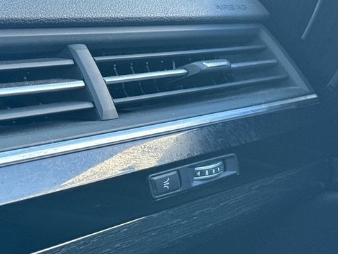 Used 2017 Audi Q7 3.0T Prestige image 27