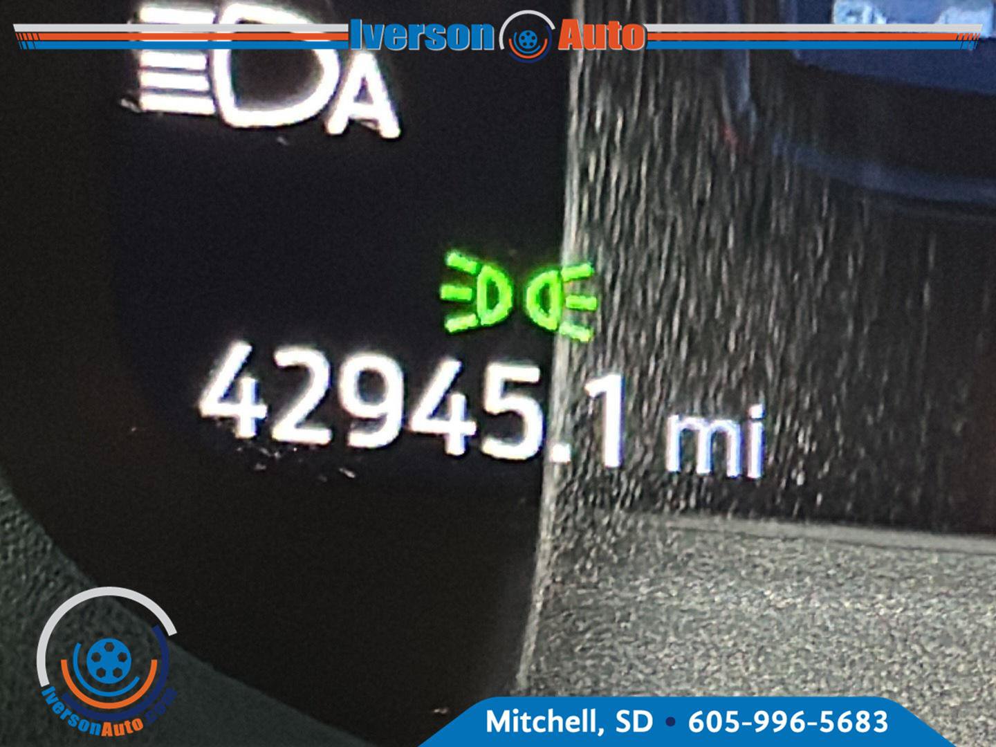 Used 2025 Ford Explorer ST-Line AWD/4WD image 18