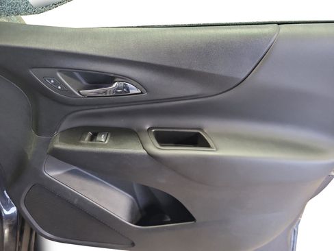 Used 2022 Chevrolet Equinox LT image 26