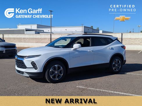 Used 2024 Chevrolet Blazer LT image 1