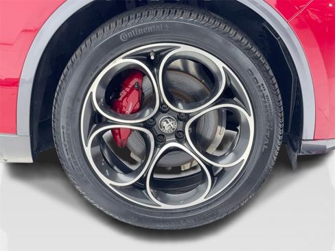 Used 2022 Alfa Romeo Stelvio Ti w/ Active Assist Plus Package image 53