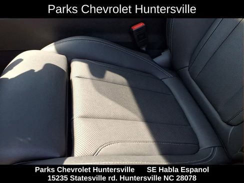 Used 2025 BMW 330i xDrive Sedan AWD/4WD image 17