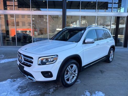 Certified 2021 Mercedes-Benz GLB 250 4MATIC image 4