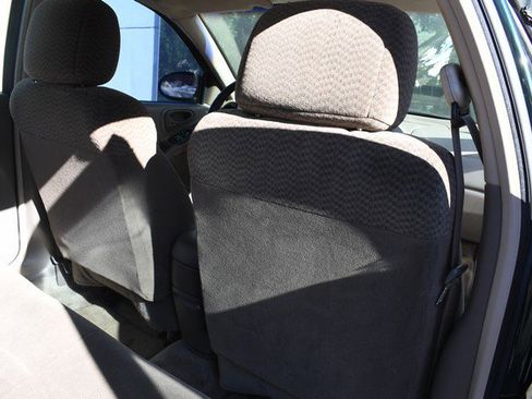 Used 2002 Pontiac Grand Am SE image 27