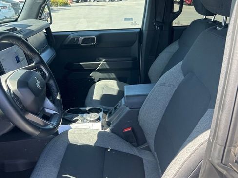 Used 2025 Ford Bronco Big Bend image 16