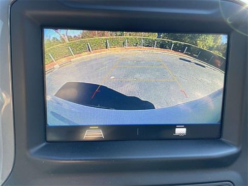 Used 2020 Chevrolet Silverado 1500 Custom w/ Custom Convenience Package image 18