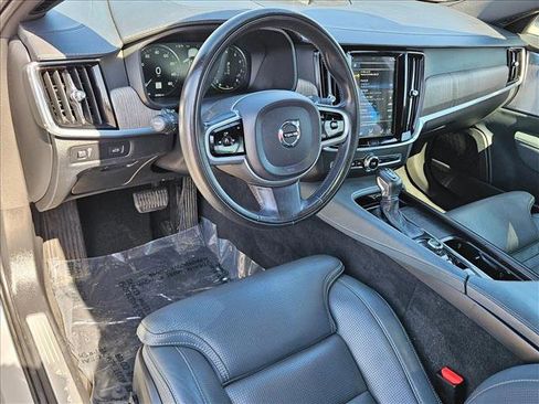 Used 2021 Volvo V90 T6 Inscription image 10