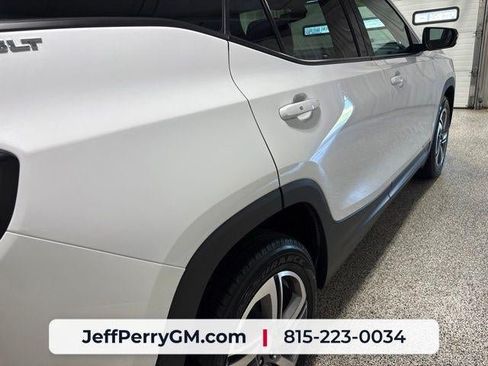 Used 2019 GMC Terrain SLT w/ Preferred Package AWD/4WD image 9