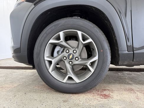 New 2026 Chevrolet Trax LT w/ LT Convenience Package image 9