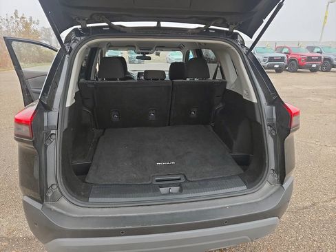 Used 2023 Nissan Rogue SV image 30