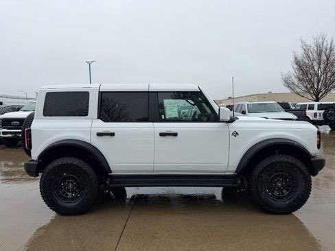 New 2026 Ford Bronco Outer Banks AWD/4WD image 3