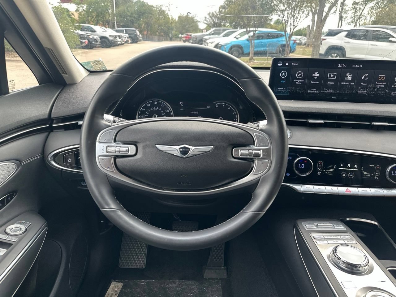Used 2025 Genesis GV70 2.5T w/ Select Package AWD/4WD image 13