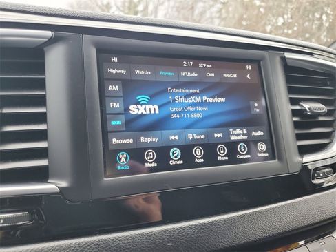 Used 2019 Chrysler Pacifica Touring Plus w/ S Appearance Package image 18