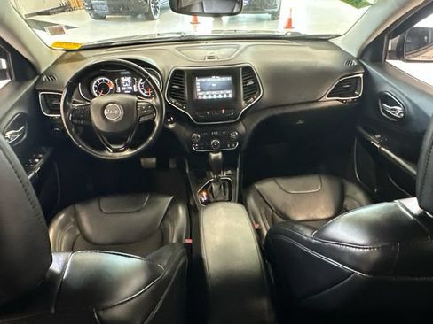 Used 2021 Jeep Cherokee Latitude Plus FWD image 15
