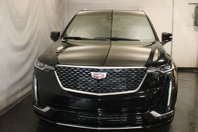 Used 2024 Cadillac XT6 Premium Luxury AWD/4WD image 3
