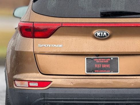 Used 2017 Kia Sportage EX w/ EX Technology Package image 13