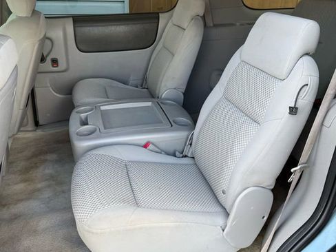 Used 2005 Pontiac Montana SV6 image 10