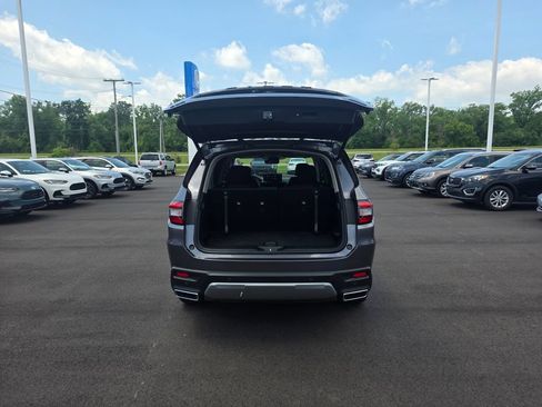 Used 2026 Honda Pilot Touring image 14