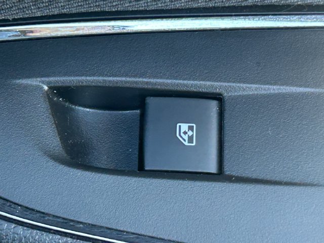 Used 2017 Chevrolet Cruze LT FWD image 30