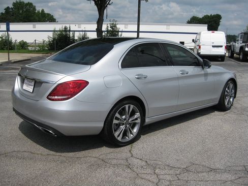 Used 2017 Mercedes-Benz C 300 Sedan image 7