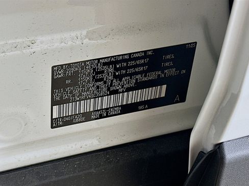 Used 2025 Toyota RAV4 XLE w/ Convenience Package image 12