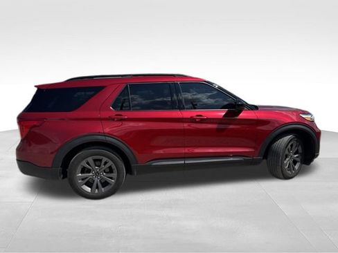 Used 2023 Ford Explorer XLT w/ Equipment Group 202A AWD/4WD image 41