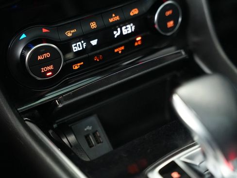 Used 2019 INFINITI QX30 w/ Navigation Package image 23