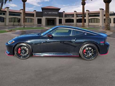 Used 2024 Nissan Z NISMO w/ Floor Mat Package image 5