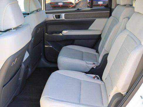 New 2026 Hyundai Santa Fe Limited FWD image 19