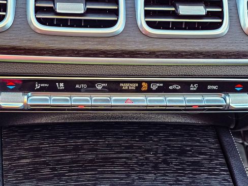 New 2026 Mercedes-Benz GLS 450 4MATIC image 20