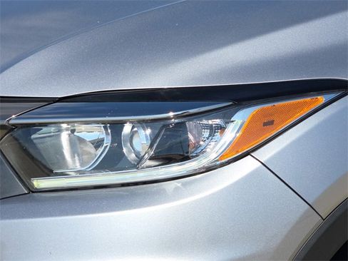 Used 2022 Honda HR-V EX image 4