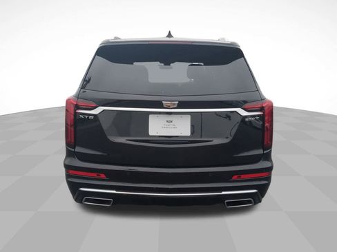 Used 2025 Cadillac XT6 Luxury image 6