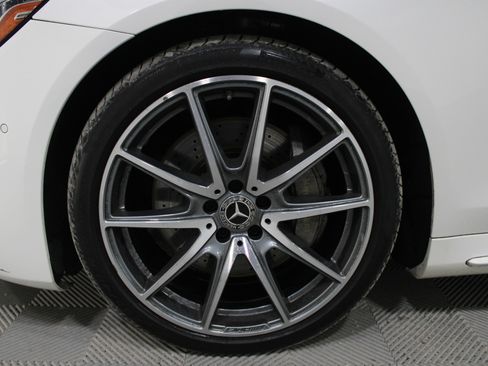 Used 2020 Mercedes-Benz S 560 Sedan image 32
