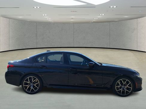 Used 2022 BMW 540i w/ M Sport Package image 5