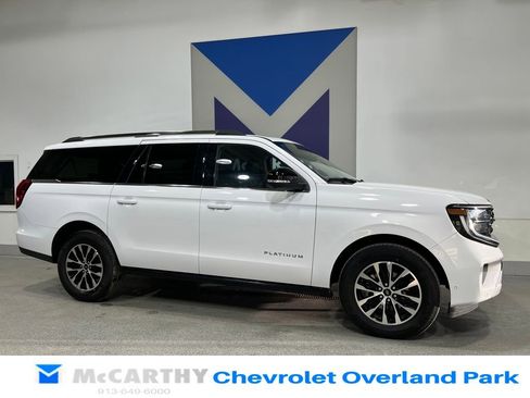 Used 2025 Ford Expedition Max Platinum image 3