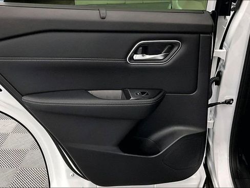 New 2026 Nissan Rogue Platinum w/ Platinum Premium Package image 31