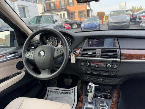 Used 2011 BMW X5 xDrive35i image 16