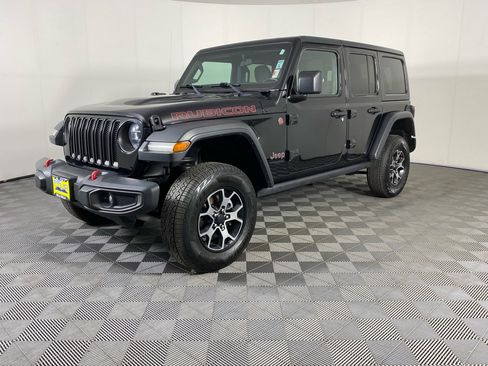 Used 2018 Jeep Wrangler Unlimited Rubicon w/ LED Lighting Group AWD/4WD image 4