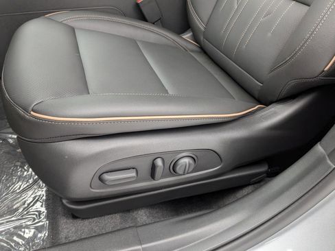 New 2026 Buick Envista Avenir image 13