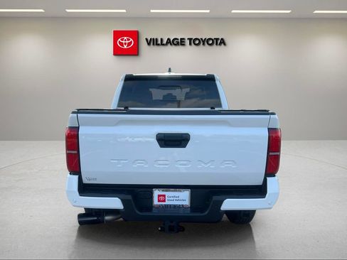 Used 2024 Toyota Tacoma SR5 w/ SR5 Upgrade Package RWD image 4