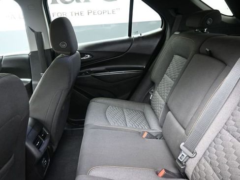 Used 2019 Chevrolet Equinox LT AWD/4WD image 16