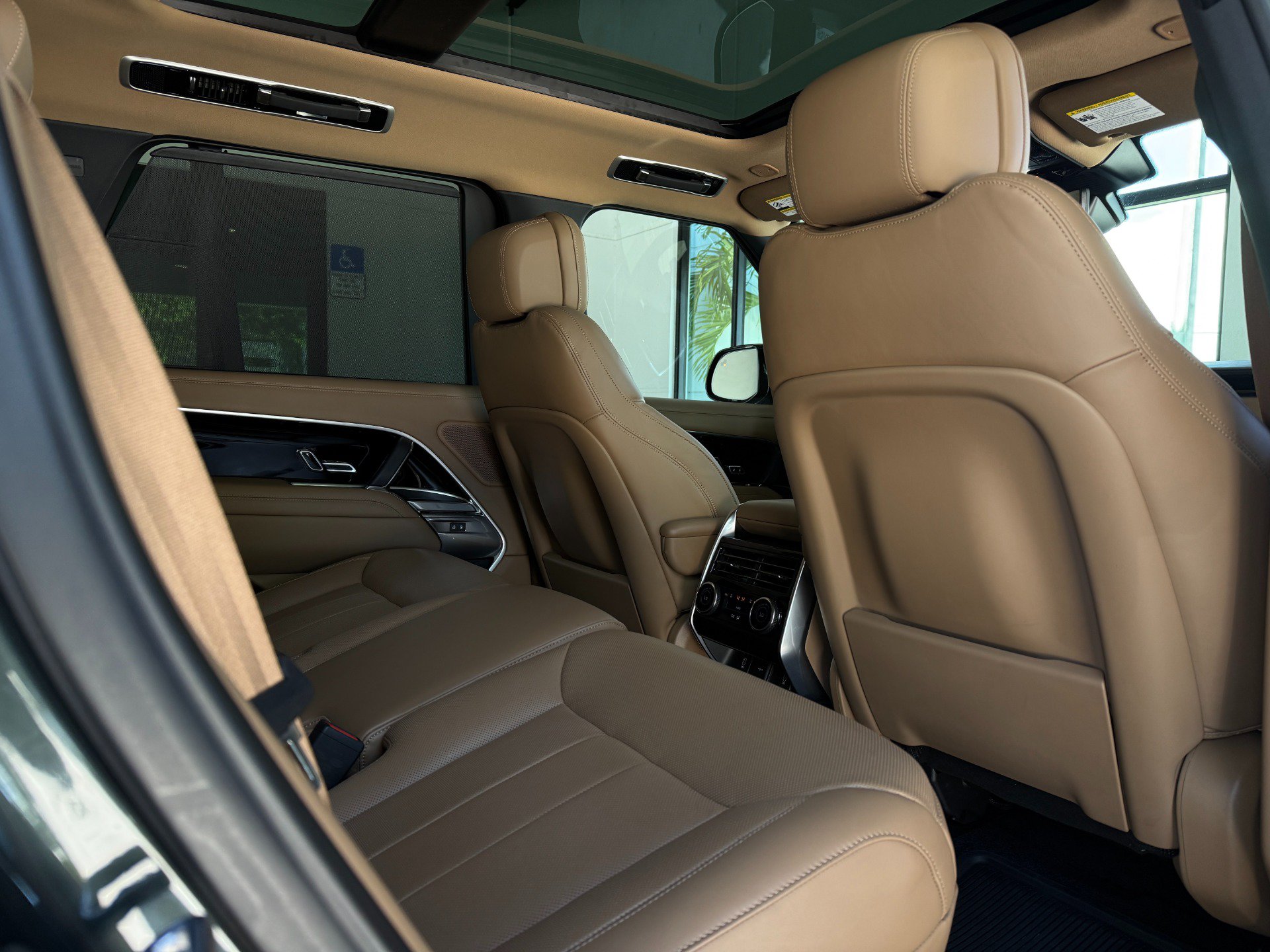 Used 2026 Land Rover Range Rover SE AWD/4WD image 28