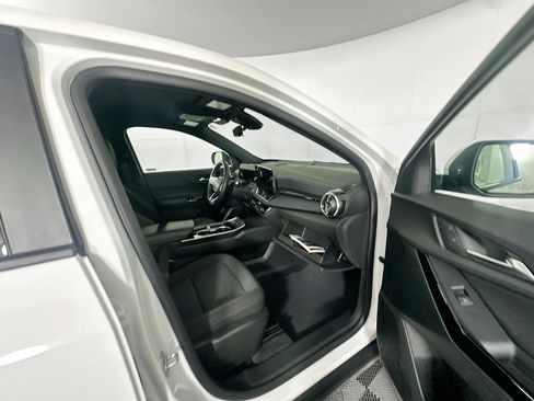 Used 2025 Chevrolet Equinox LT w/ Safety and Technology Package FWD image 30