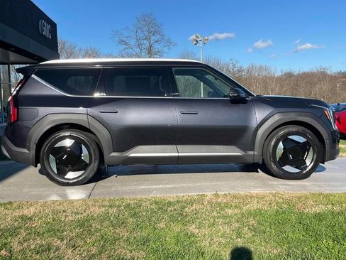 New 2026 Kia EV9 Wind AWD/4WD image 5