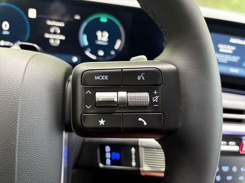 New 2025 Hyundai Santa Fe Limited image 14