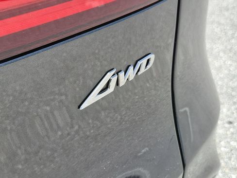 Used 2025 Genesis GV70 2.5T w/ Advanced Package AWD/4WD image 8