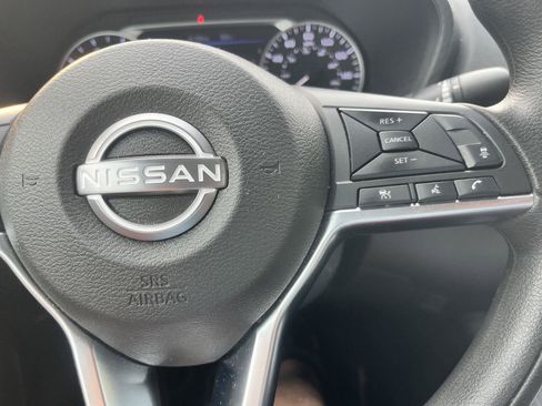 Used 2024 Nissan Sentra SV FWD image 25