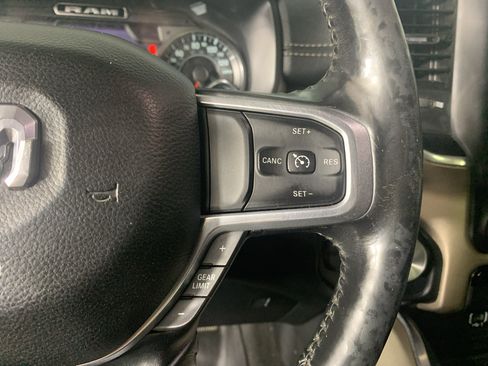 Used 2020 RAM 1500 Laramie RWD image 18