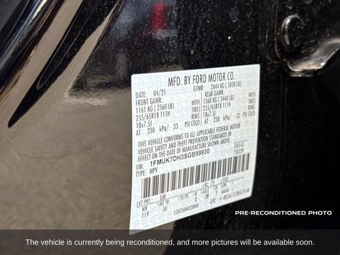 Used 2025 Ford Explorer Active w/ Active Comfort Package RWD image 19