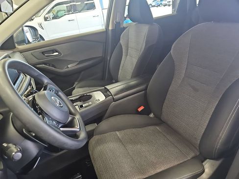 Used 2023 Nissan Rogue SV FWD image 15